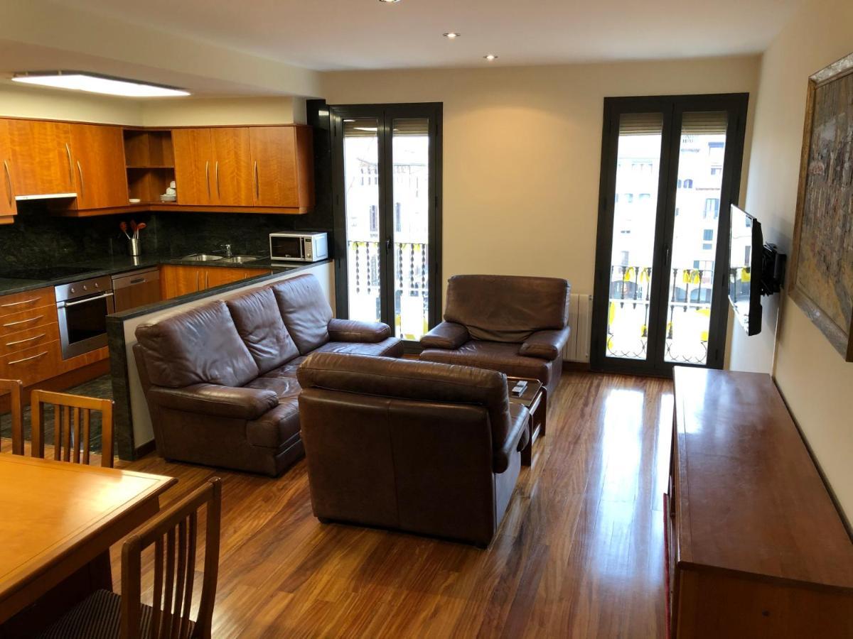Apartaments Vicus 2 Con Vistas A La Plaza Mayor De Vic Ngoại thất bức ảnh