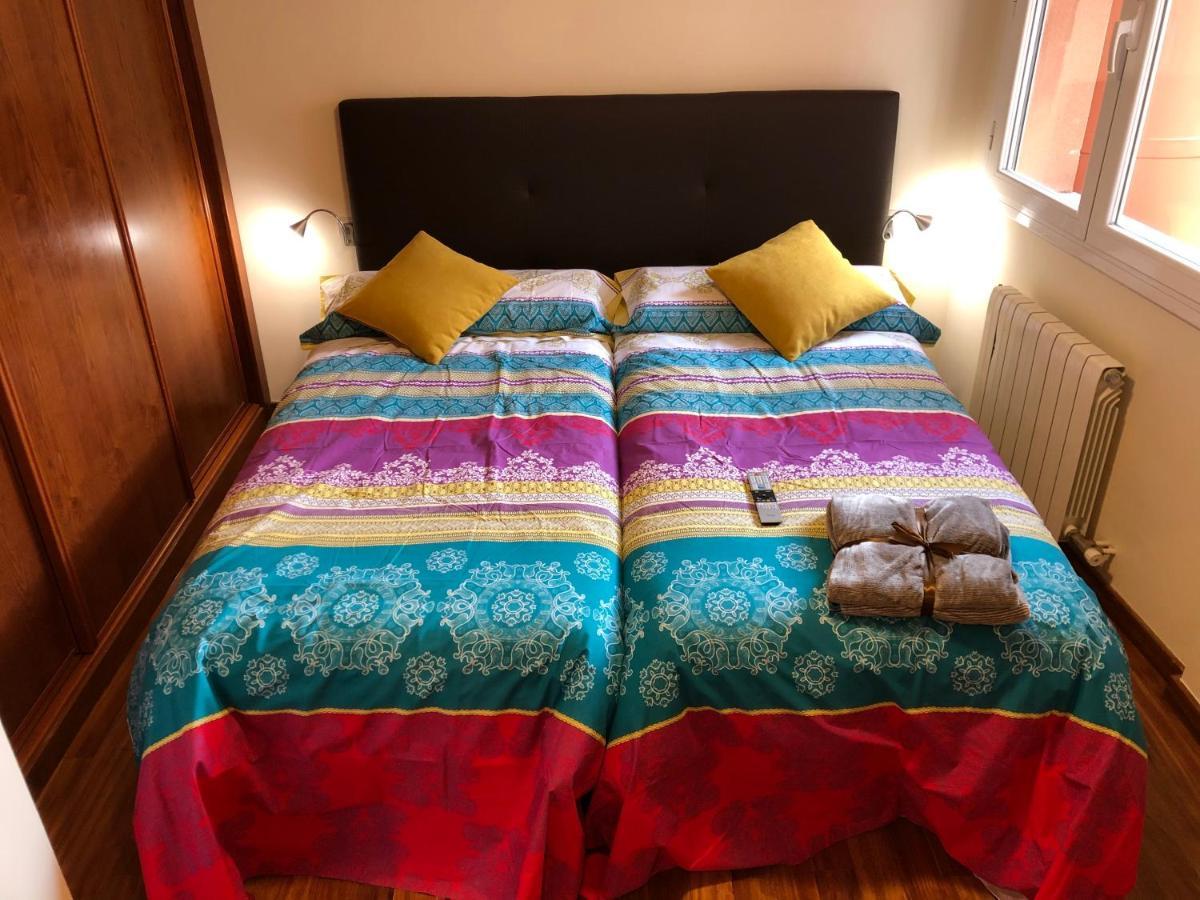 Apartaments Vicus 2 Con Vistas A La Plaza Mayor De Vic Ngoại thất bức ảnh