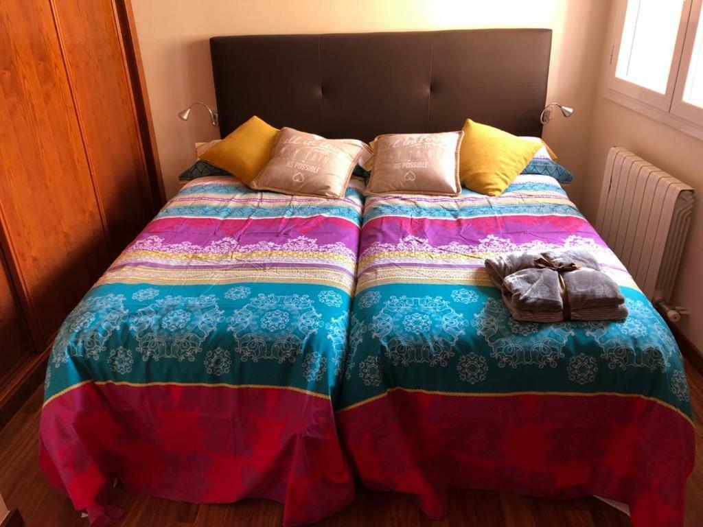 Apartaments Vicus 2 Con Vistas A La Plaza Mayor De Vic Ngoại thất bức ảnh